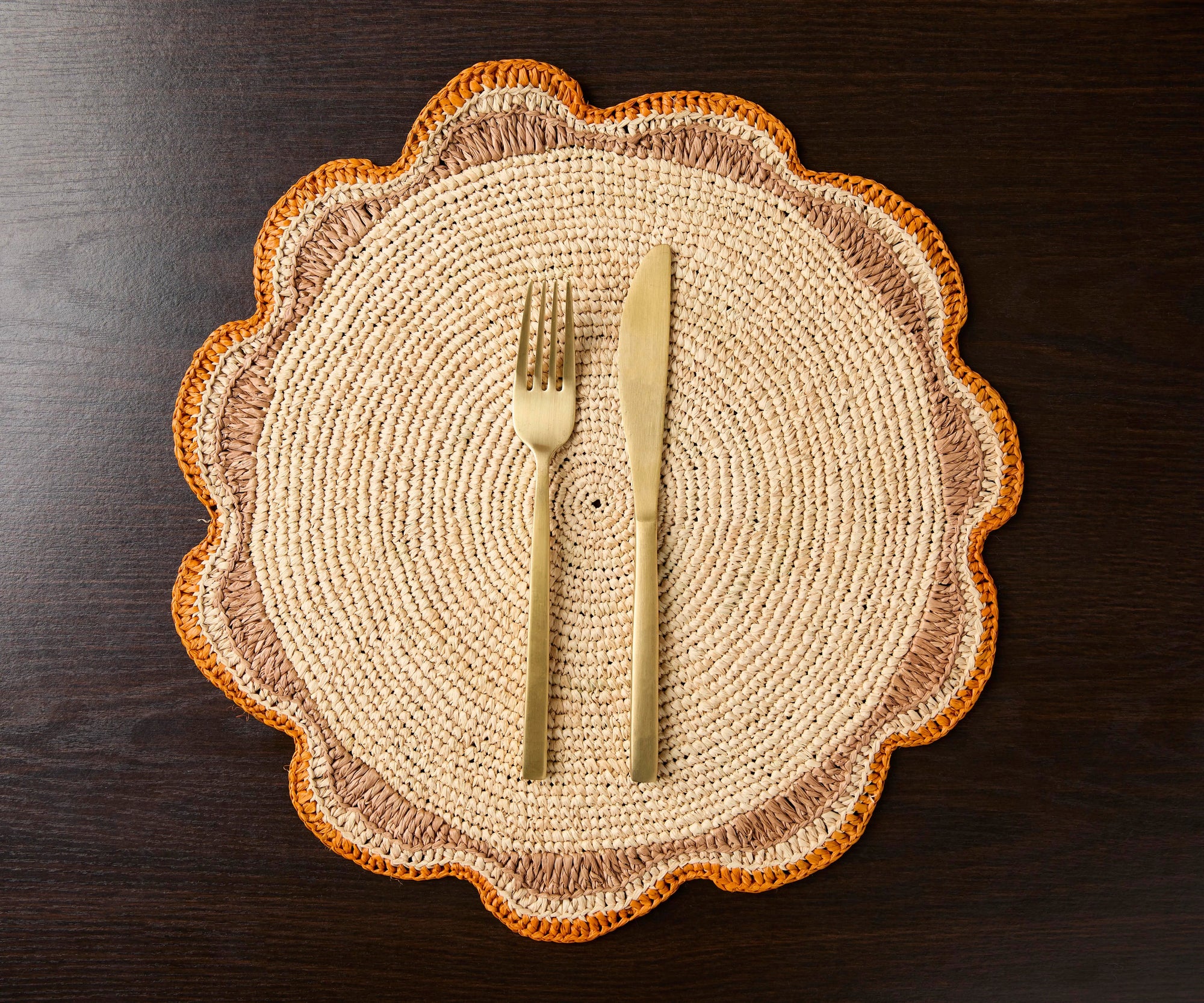 Set de table rond en raphia tressé – Set de table fait main au crochet pour décoration de fête de jardin, accessoire de table rustique en fibre naturelle