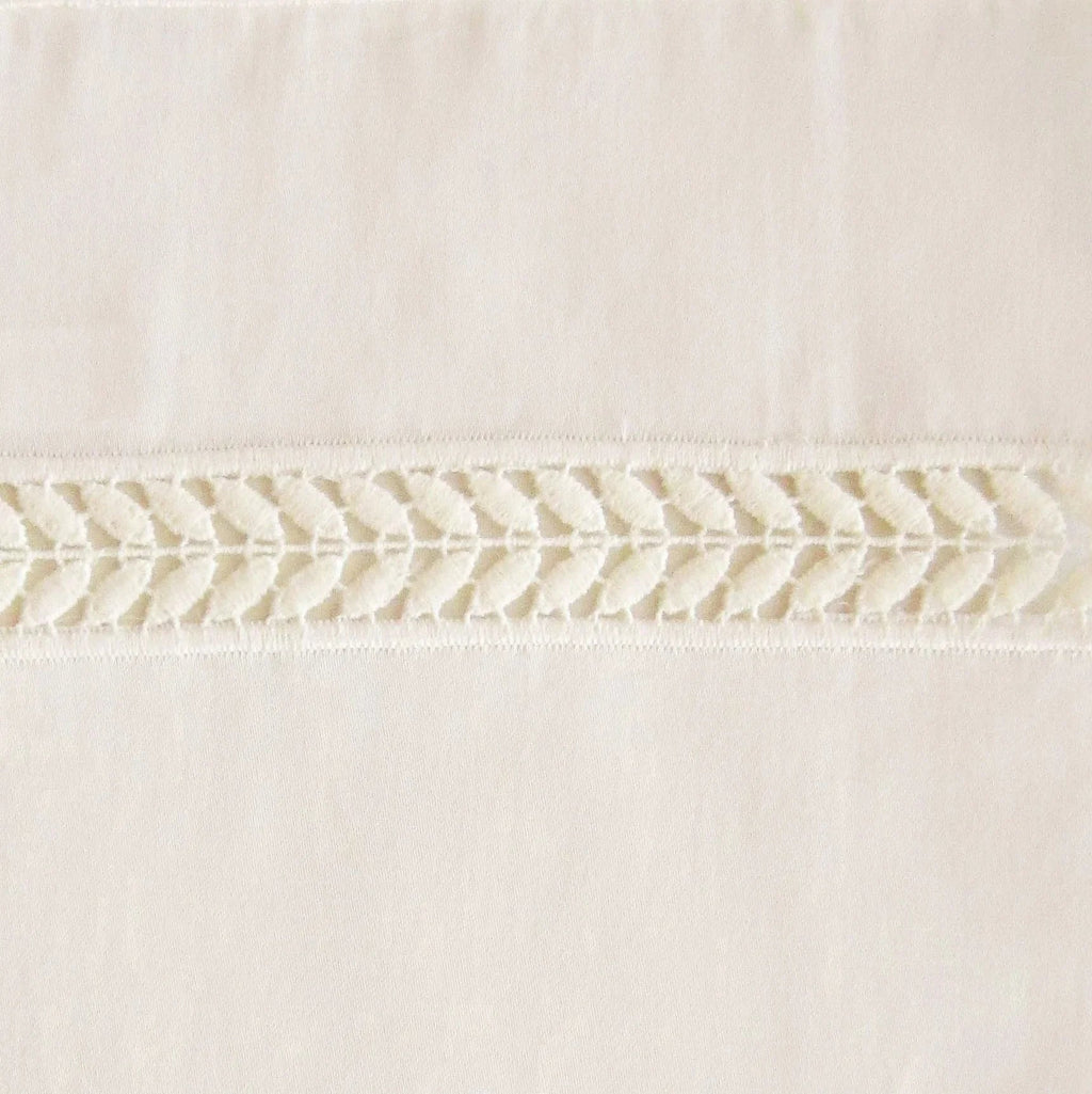 Serviette pour les doigts en forme de couronne